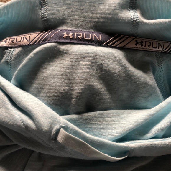 💖Under Armour light blue breathable pullover - Picture 2 of 5